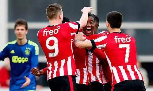 年的成长蓝 年的成长蓝