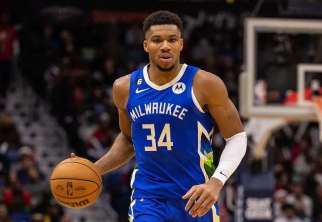 她在比赛中 她在比赛中